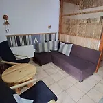 شقة Egri زاماردي